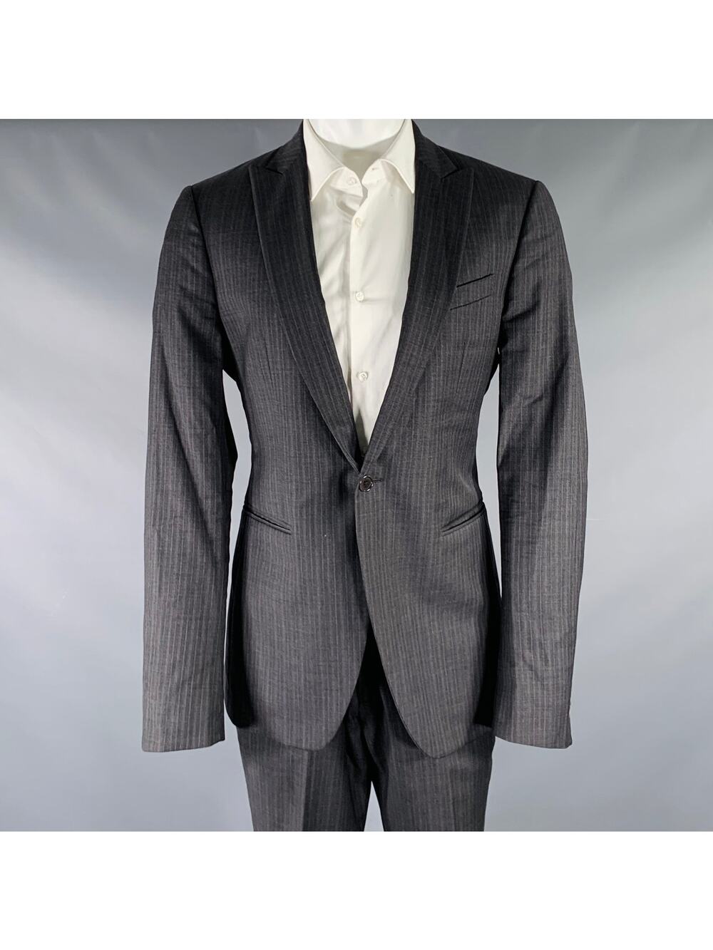 JOHN VARVATOS Size 40 Grey Charcoal Stripe Virgin Wool Suit